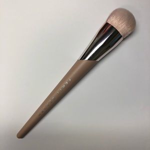 Fenty Beauty Foundation 110 Brush
